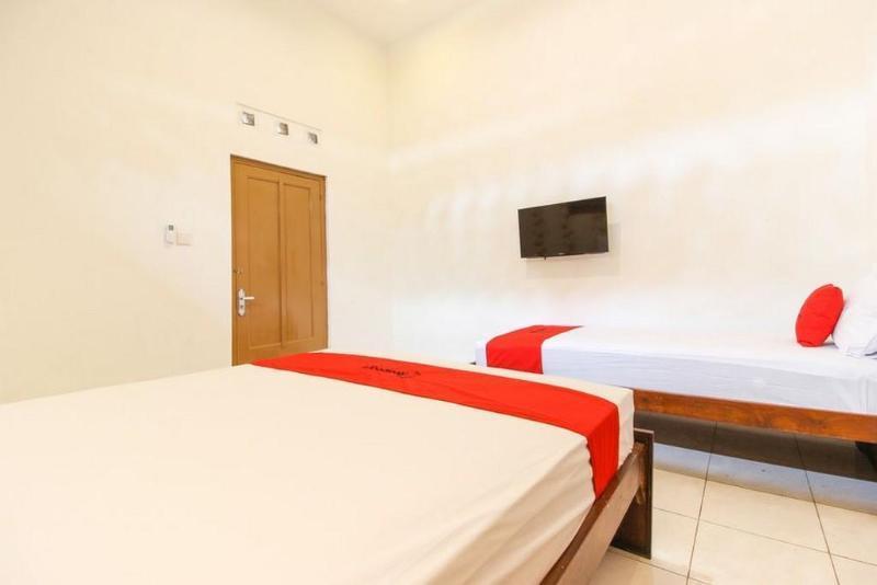 Hotel Reddoorz Near Rs Sarjito Jogyakarta Zewnętrze zdjęcie