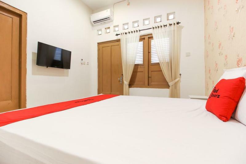 Hotel Reddoorz Near Rs Sarjito Jogyakarta Zewnętrze zdjęcie