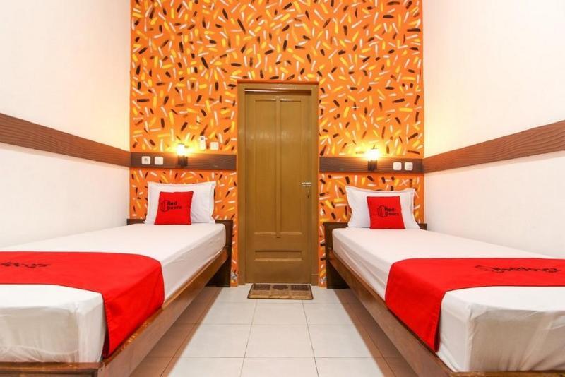 Hotel Reddoorz Near Rs Sarjito Jogyakarta Zewnętrze zdjęcie